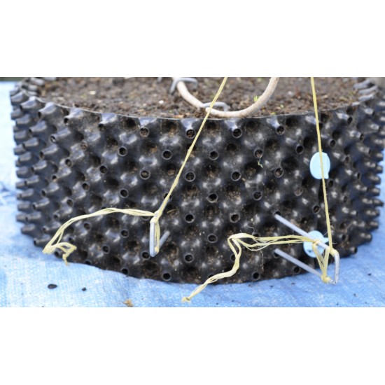 Weed Mat Metal Staple/Pin/Peg (4 mm Thick, 150 mm Long) (SINGLE) Weed Mat Metal Staple/Pin/Peg (4 mm Thick, 150 mm Long) (SINGLE)