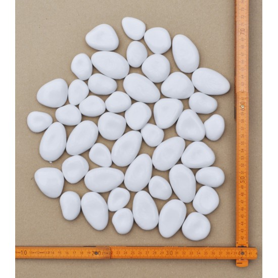 "EnviroPebbles" - Decorative Black and Off-White Pebble Mix for Pots, Window Boxes and Large Planters (per1 kg)